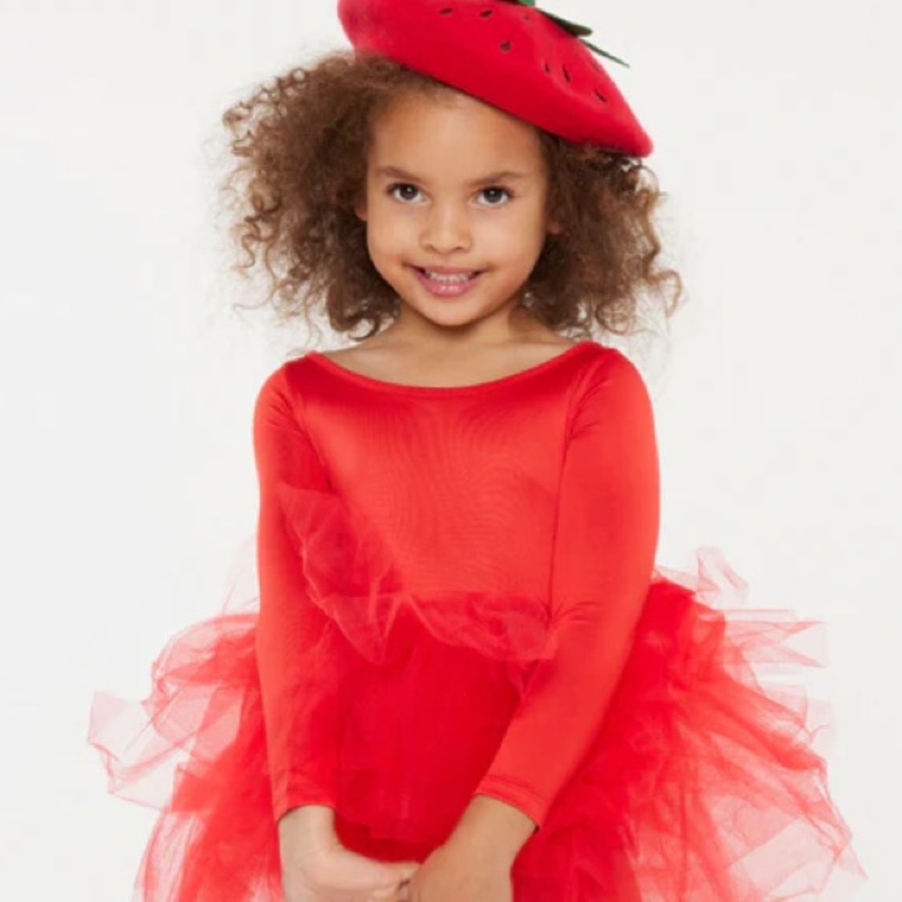 Iloveplum Red Beret NWOT